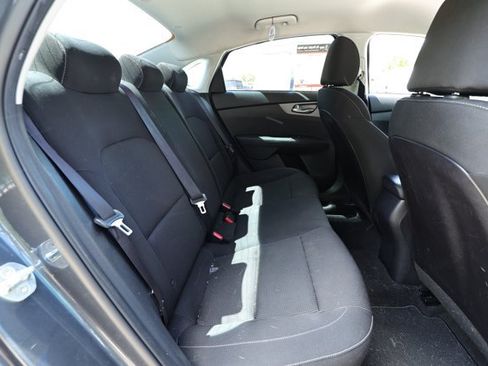 Used 2021 Kia Forte LXS FWD image 27