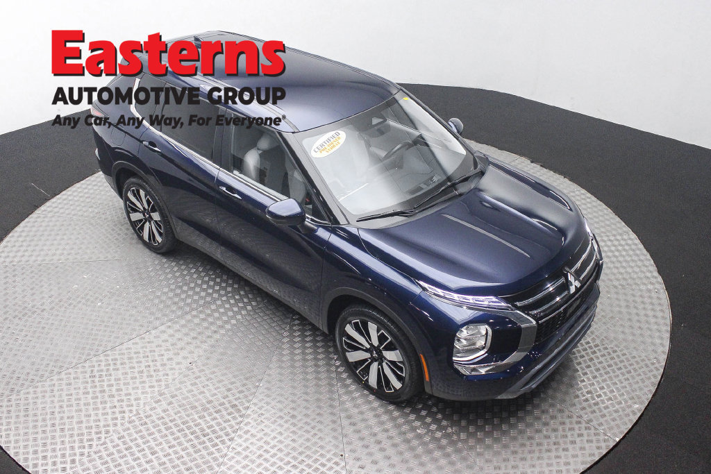 Used 2025 Mitsubishi Outlander SE FWD image 5