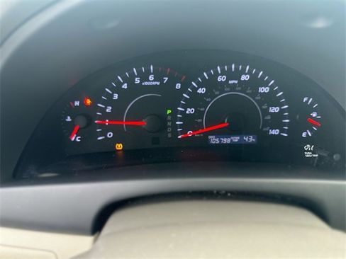 Used 2011 Toyota Camry SE image 16