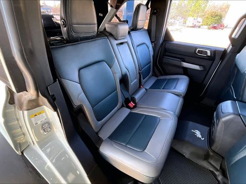 Used 2022 Ford Bronco Outer Banks w/ Sasquatch Package image 19