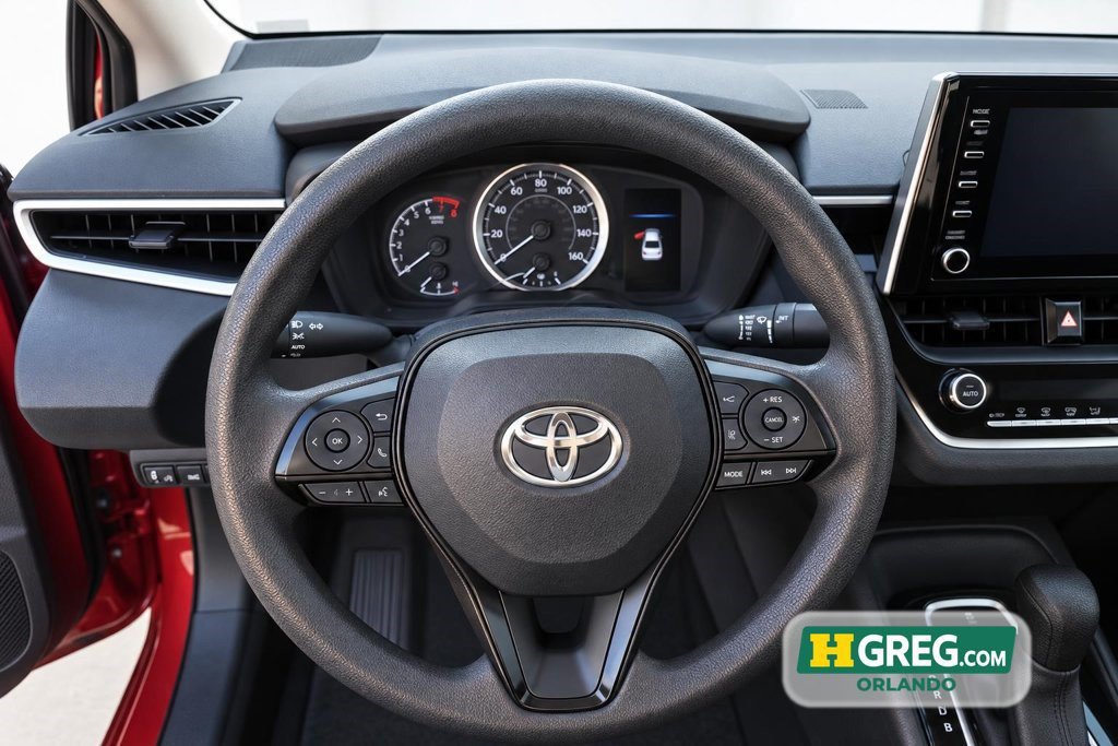Used 2020 Toyota Corolla LE FWD image 13