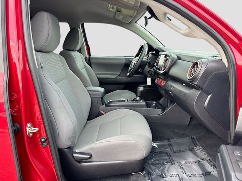 Used 2020 Toyota Tacoma SR w/ SR Convenience Package RWD image 25