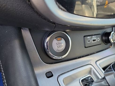 Used 2023 Nissan Murano SV image 25