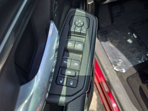 Used 2025 RAM 1500 Laramie AWD/4WD image 14