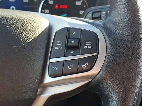 Used 2022 Ford Explorer XLT w/ Equipment Group 202A image 24