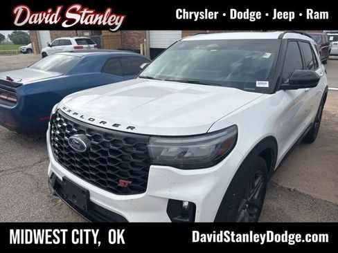 Used 2025 Ford Explorer ST w/ Sun And Sound Package AWD/4WD image 1