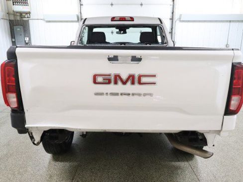 Used 2023 GMC Sierra 1500 Pro w/ Convenience Package image 8