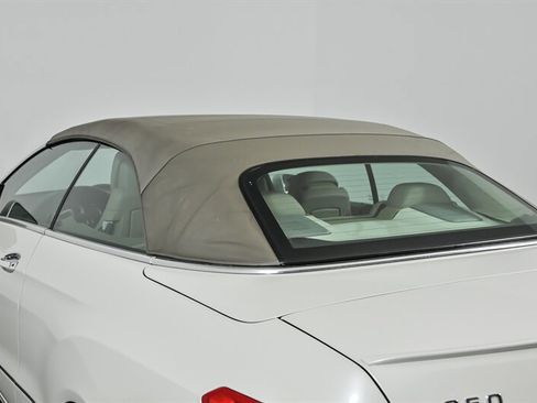 Used 2011 Mercedes-Benz E 350 Cabriolet image 17