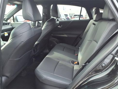 Used 2024 Toyota Venza Limited image 9