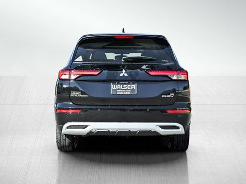 New 2025 Mitsubishi Outlander SE image 5