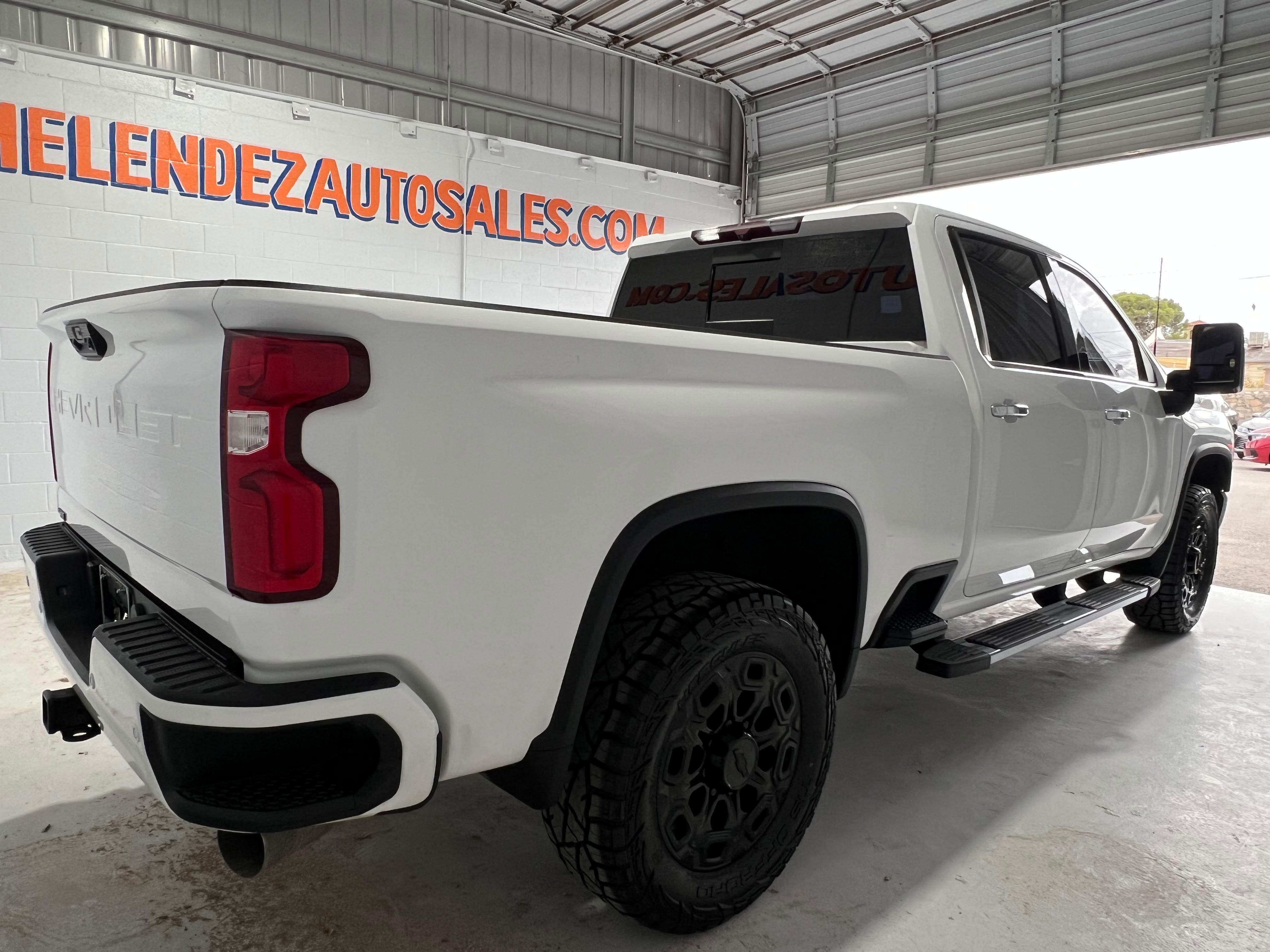 Used 2022 Chevrolet Silverado 2500 High Country AWD/4WD image 6