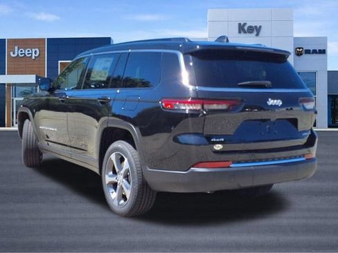 New 2025 Jeep Grand Cherokee L Limited w/ Trailer Tow Package AWD/4WD image 4