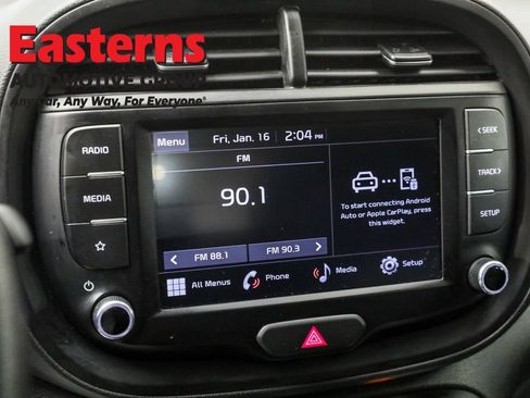 Used 2023 Kia Soul LX w/ LX Technology Package image 19