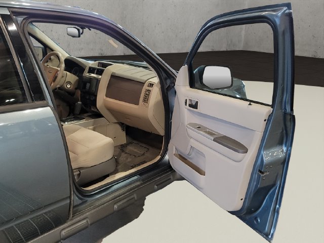 Used 2012 Ford Escape XLT AWD/4WD image 16