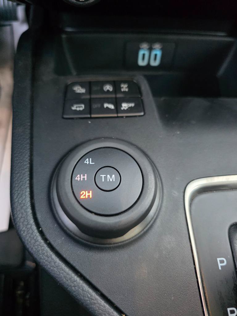 Used 2020 Ford Ranger Lariat w/ FX4 Off-Road Package AWD/4WD image 19