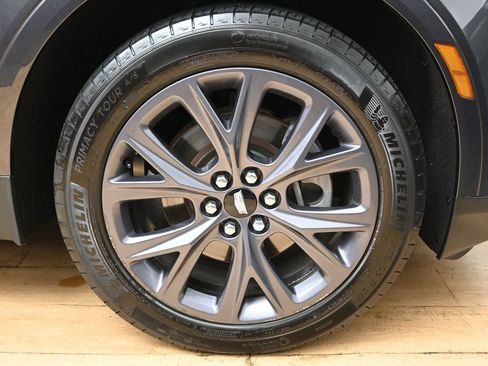 Used 2018 Cadillac XT5 Luxury w/ LPO, Black Ice Package AWD/4WD image 15