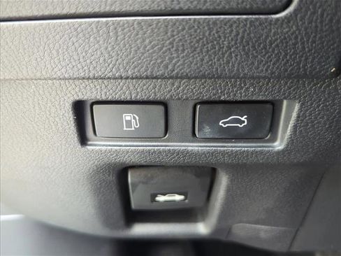 Used 2019 Lexus ES 300h w/ Accessory Package 2 FWD image 14