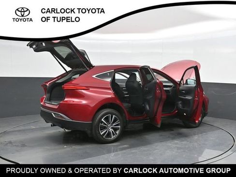 Used 2023 Toyota Venza LE image 45