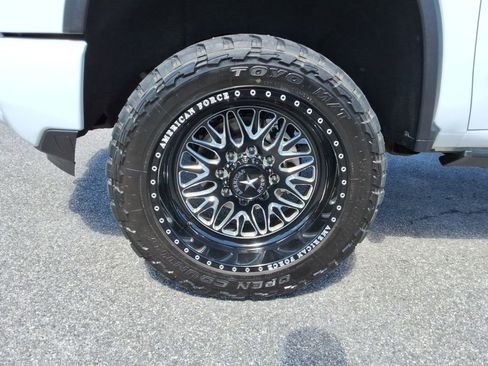 Certified 2024 Chevrolet Silverado 2500 LTZ w/ LTZ Plus Package image 10