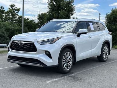 Used 2026 Toyota Highlander Platinum