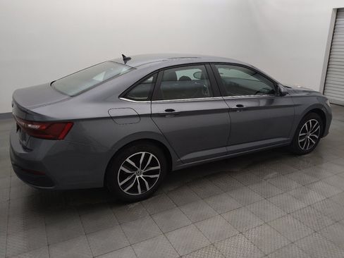Used 2025 Volkswagen Jetta SE FWD image 10