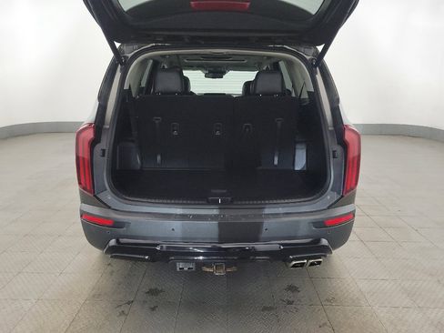 Used 2022 Kia Telluride EX w/ EX Premium Package AWD/4WD image 29