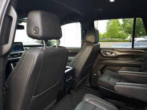 Used 2024 Chevrolet Tahoe LT RWD image 8
