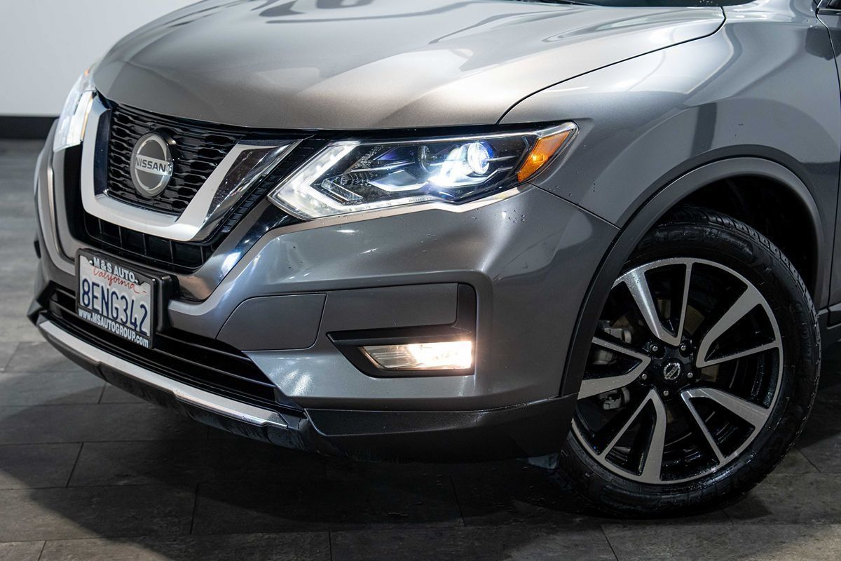 Used 2018 Nissan Rogue SL w/ Premium Package FWD image 25