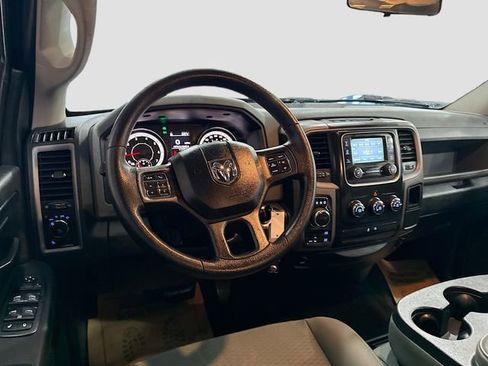 Used 2017 RAM 1500 Express image 21