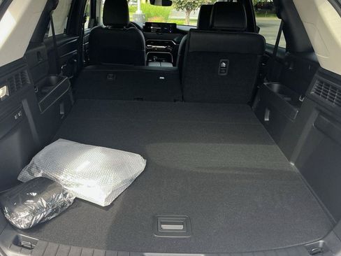 New 2026 MAZDA CX-70 SC AWD/4WD image 9