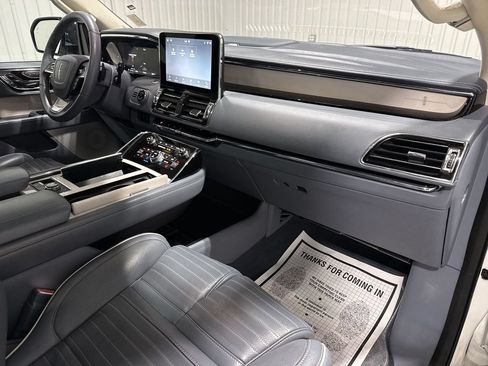 Used 2020 Lincoln Navigator Black Label AWD/4WD image 30