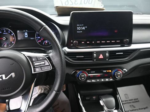 Used 2023 Kia Forte GT-Line FWD image 15