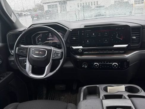 Used 2024 GMC Sierra 1500 Elevation AWD/4WD image 5