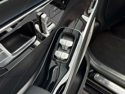 Used 2024 Mercedes-Benz S 580 4MATIC Sedan image 19