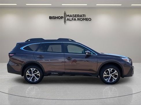 Used 2022 Subaru Outback Limited image 8