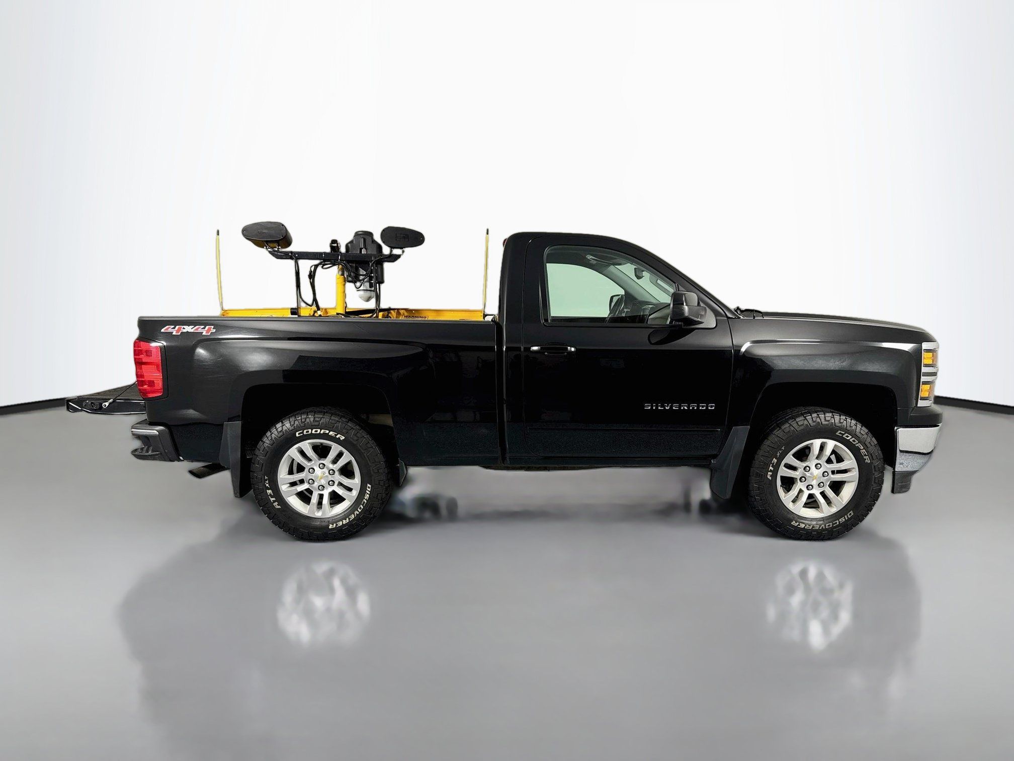 Used 2015 Chevrolet Silverado 1500 LT w/ LT Convenience Package AWD/4WD image 4