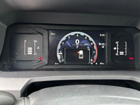 Used 2025 Toyota Tacoma SR5 image 22