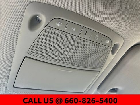 Used 2020 Nissan Pathfinder SV AWD/4WD image 16