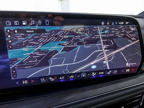 New 2026 Chevrolet Suburban Premier image 28