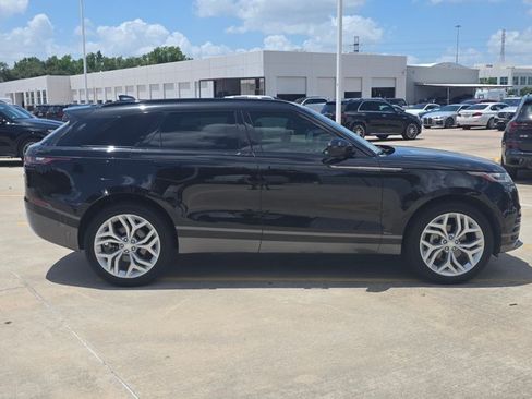 Used 2019 Land Rover Range Rover Velar R-Dynamic SE AWD/4WD image 4