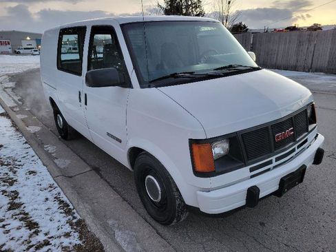 Used 1992 GMC Safari XT image 4