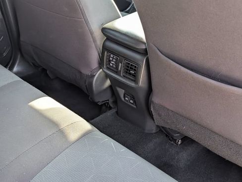 Used 2024 Toyota RAV4 XLE AWD/4WD image 30