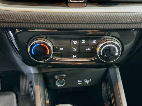 Used 2026 Chevrolet TrailBlazer LT w/ Driver Confidence Package FWD image 23