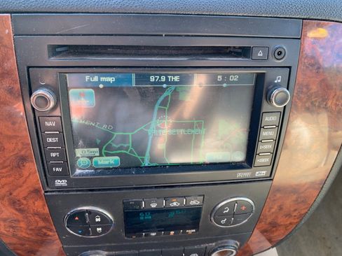 Used 2007 Chevrolet Avalanche LTZ w/ LTZ Preferred Equipment Group image 16