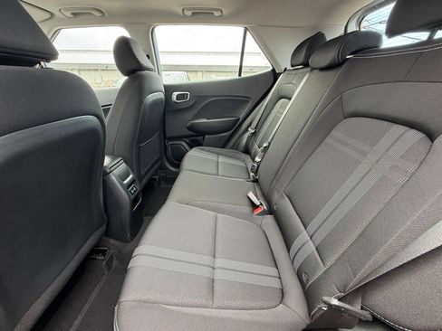 Used 2026 Hyundai Venue SEL FWD image 24