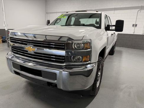 Used 2015 Chevrolet Silverado 3500 W/T w/ Snow Plow Prep Package image 8