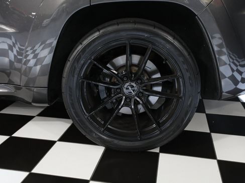 Used 2019 Jeep Grand Cherokee SRT AWD/4WD image 30