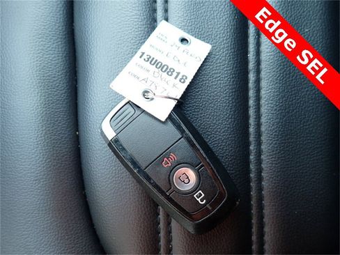Used 2024 Ford Edge SEL image 33