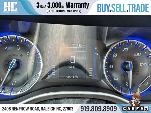 Used 2019 Chrysler Pacifica Touring-L FWD image 27