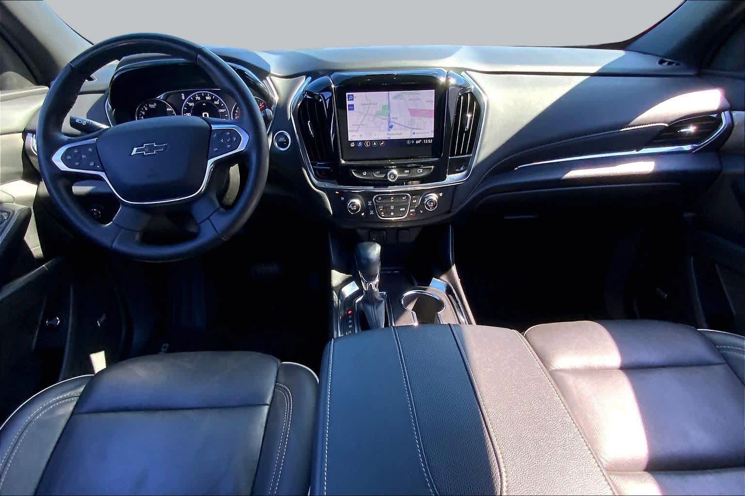 Certified 2023 Chevrolet Traverse Premier w/ Redline Edition AWD/4WD image 14